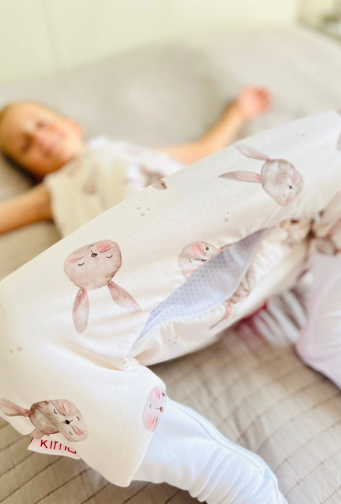Śpiworek z nogawkami MILO / 24-36 / 2.5 TOG* / króliczki Śpiworek z nogawkami MILO / 24-36 / 2.5 TOG* / króliczki