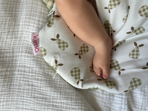 Śpiworek niemowlęcy NIKO / 6-12 / 2.5 TOG / krata i gruszki