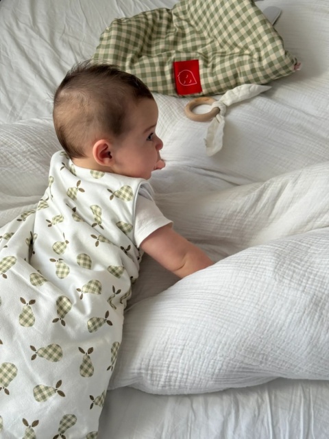Śpiworek z nogawkami MILO / 24-36 / 1.8 TOG / gruszki i krata