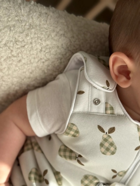 Śpiworek z nogawkami MILO / 6-12 / 2.5 TOG / gruszki i krata